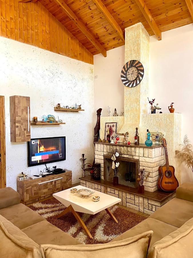 River Escape Villa - Private Beach, Scenic View & Bbq Tepelene Exterior photo