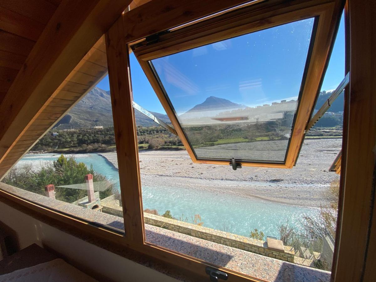 River Escape Villa - Private Beach, Scenic View & Bbq Tepelene Exterior photo